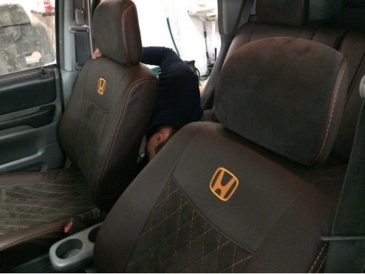 Авточехлы на Honda CR-V Авточехлы на Honda CR-V