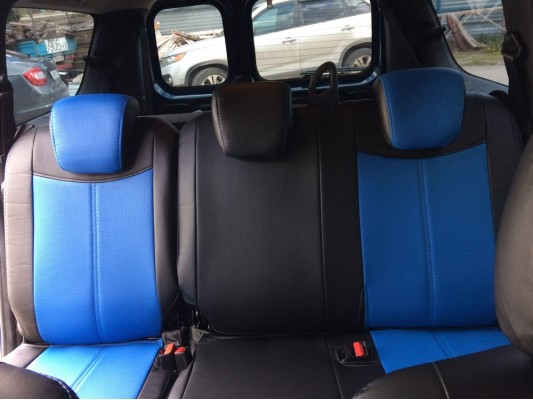 Авточехлы на Lada Largus Авточехлы на Lada Largus