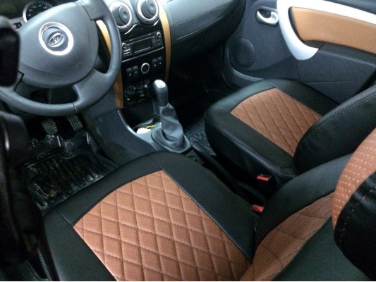 Авточехлы на Lada Largus Авточехлы на Lada Largus