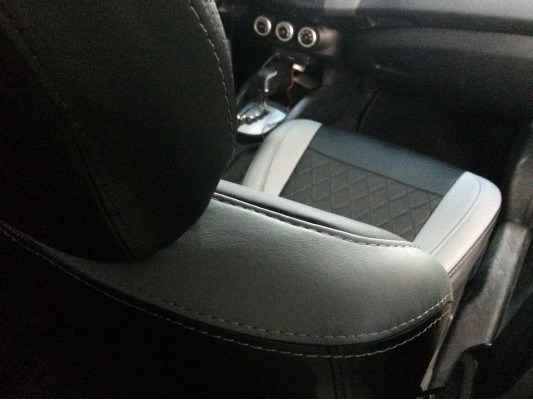 Авточехлы на Peugeot 4007 Авточехлы на Peugeot 4007