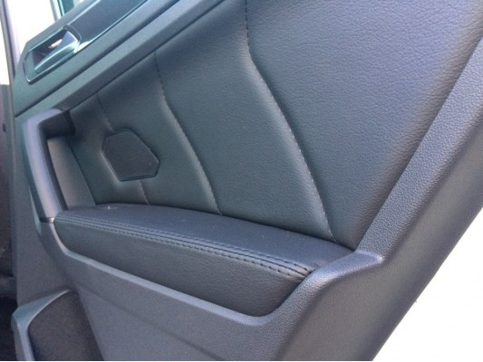 Перетяжка дверных карт Перетяжка дверных карт